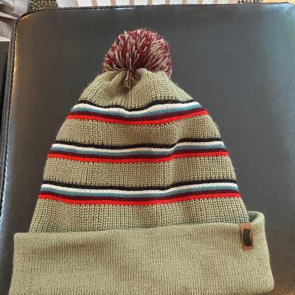 Volcom toque - Picture 1 of 2